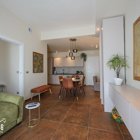 Visconti 46 Central Apartments Барі Екстер'єр фото