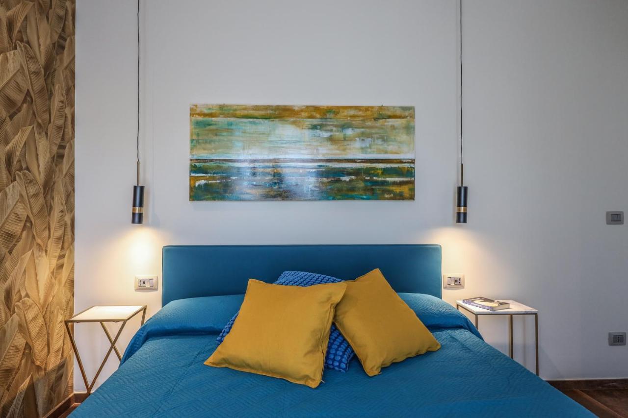 Visconti 46 Central Apartments Барі Екстер'єр фото