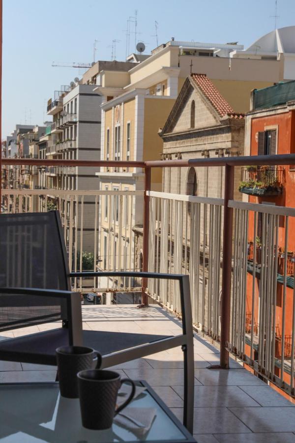 Visconti 46 Central Apartments Барі Екстер'єр фото